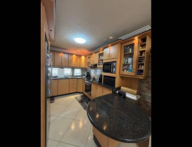 3 BEDROOM TOWNHOUSE FOR SALE IN RESERVOIR HILLS